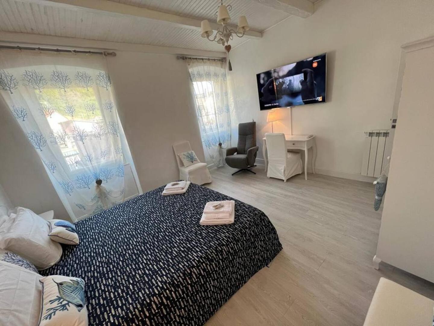 Deluxe 4 Bedrooms In Fegina Monterosso モンテロッソ・アル・マーレ エクステリア 写真