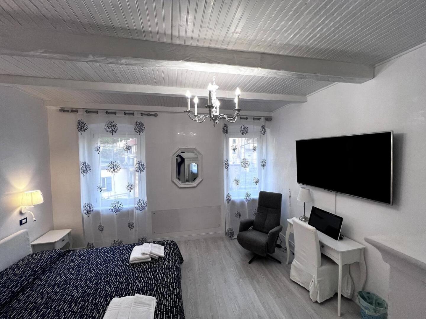 Deluxe 4 Bedrooms In Fegina Monterosso モンテロッソ・アル・マーレ エクステリア 写真