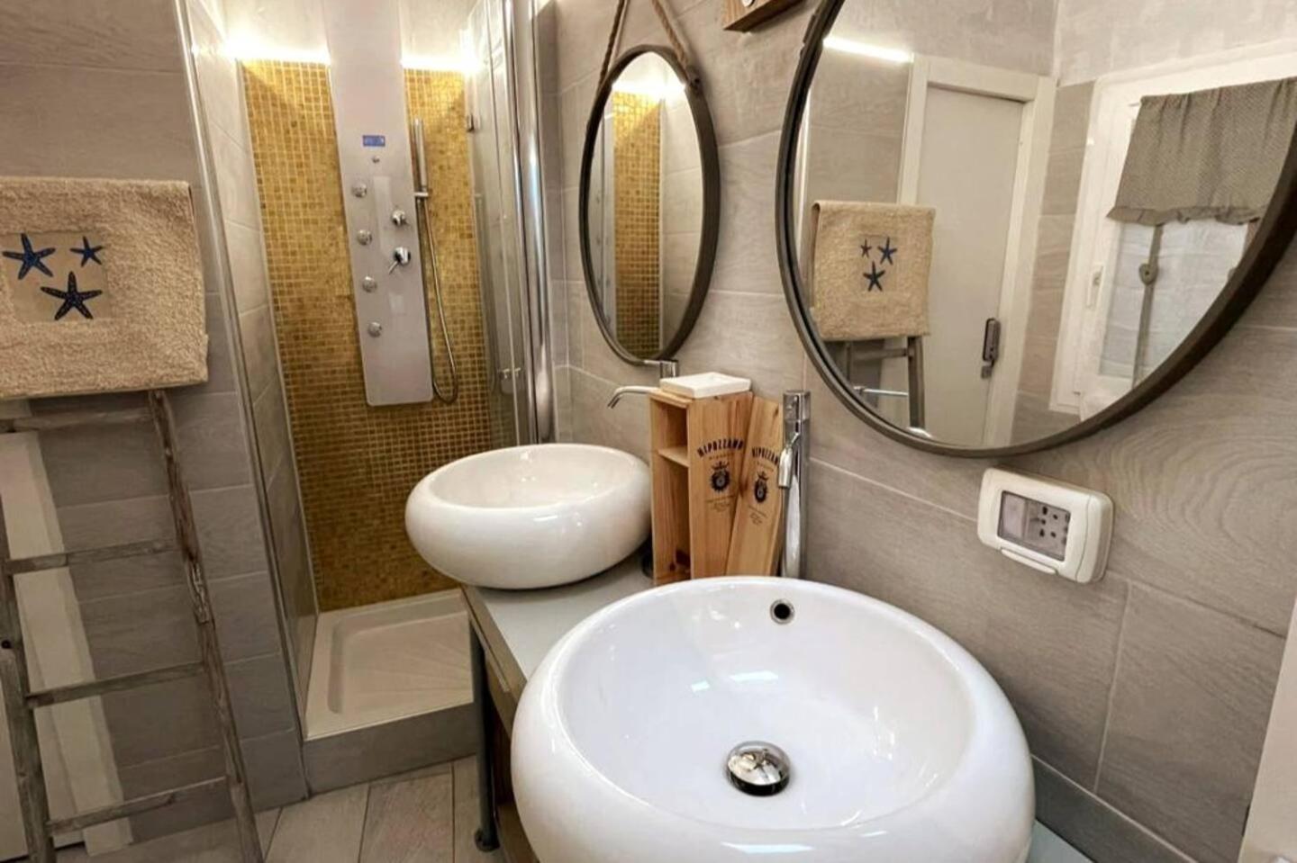 Deluxe 4 Bedrooms In Fegina Monterosso モンテロッソ・アル・マーレ エクステリア 写真